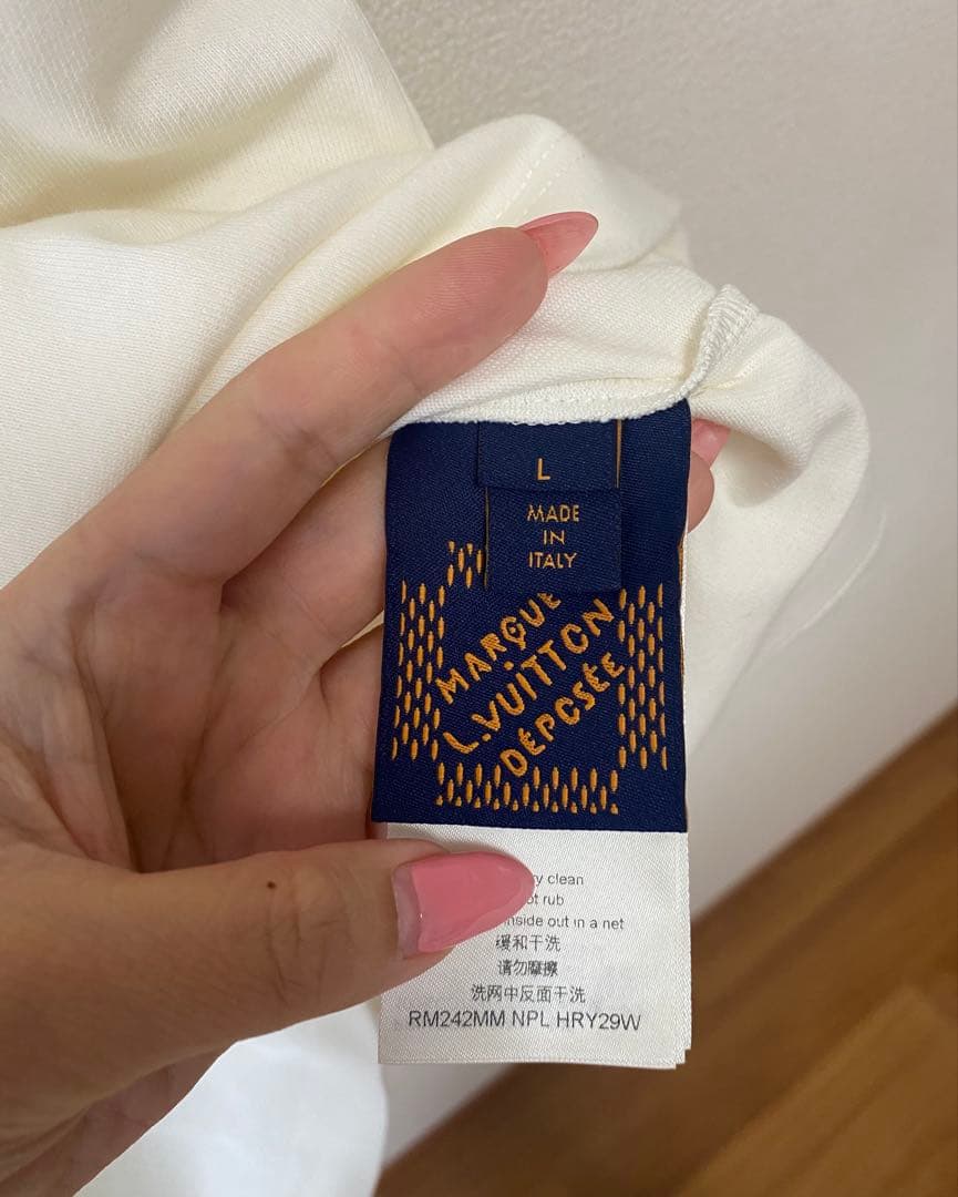 希少　即日発送　ルイヴィトン　ビーズ刺繍ロゴ　Tシャツ