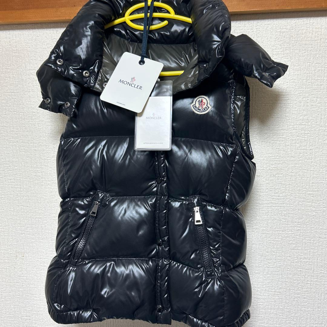 T-MUNE モンクレールブラック ダウンベスト フード付き　GALENE