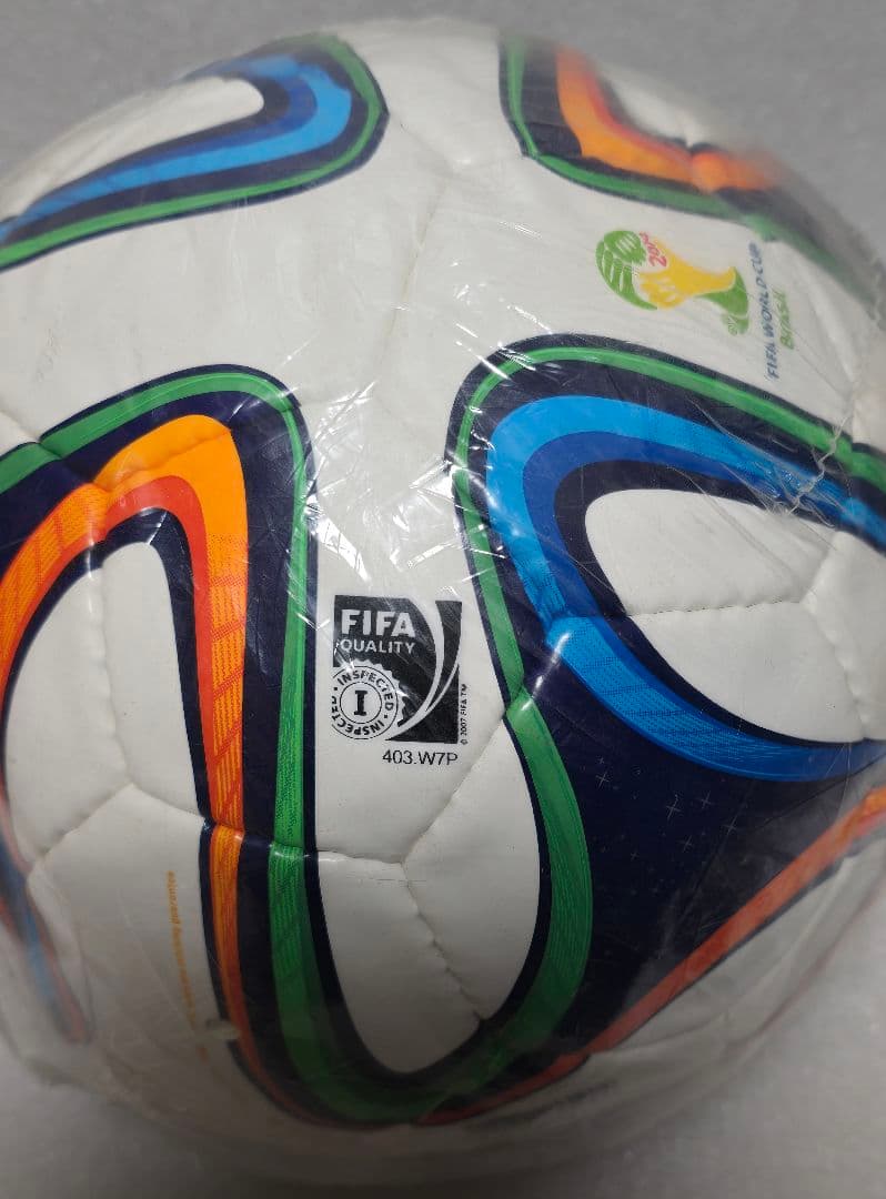 2014 FIFA ワールドカップ ブラジル 公式試合球モデル ブラズーカ