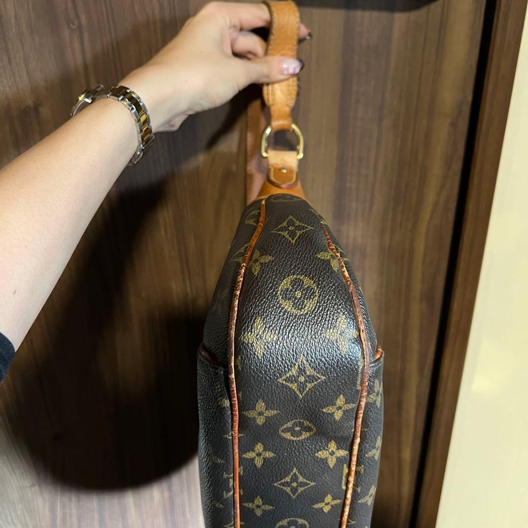 LOUIS VUITTON 「THAMES」ショルダーバッグ モノグラム