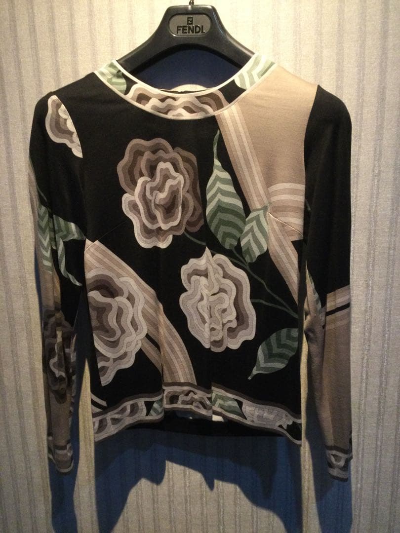 「レオナール」アンサンブル　新品未使用