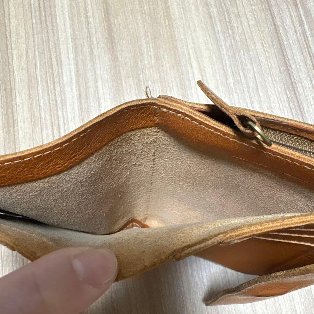 イルビゾンテ　三つ折り財布