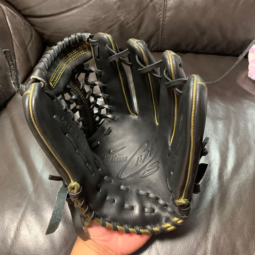 Nike 軟式内野手用グローブ 右投げ 黒