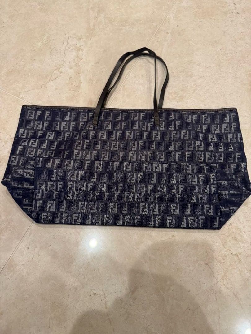 FENDIフェンディ ズッキーノ レディース トートバッグ ネイビーブルー