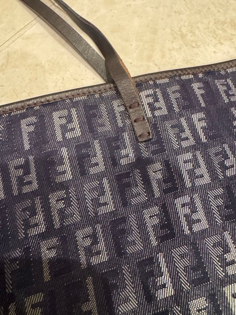 FENDIフェンディ ズッキーノ レディース トートバッグ ネイビーブルー