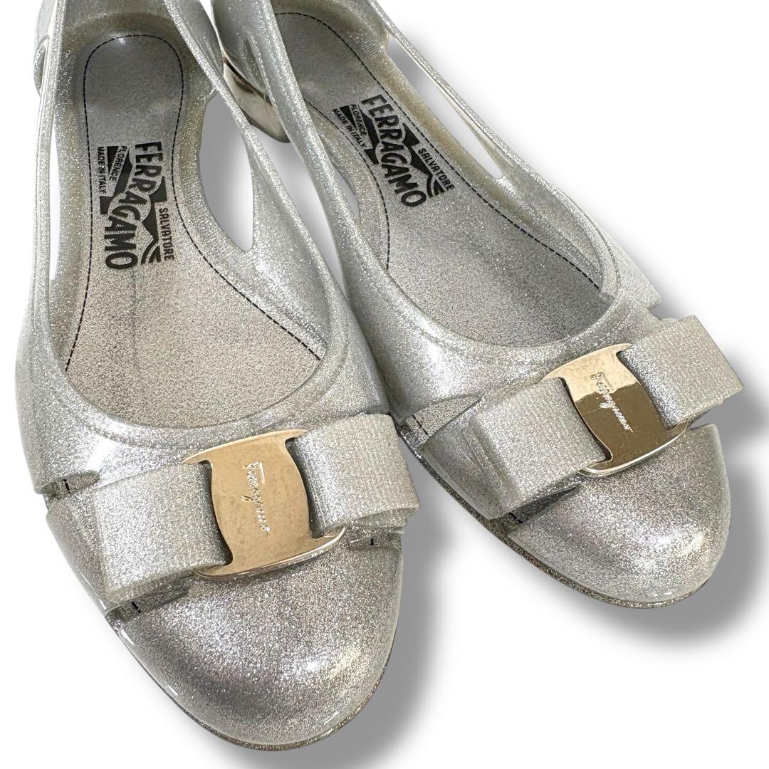 希少サイズ9 Ferragamoフェラガモ バミューダ ラバーシューズ シルバー