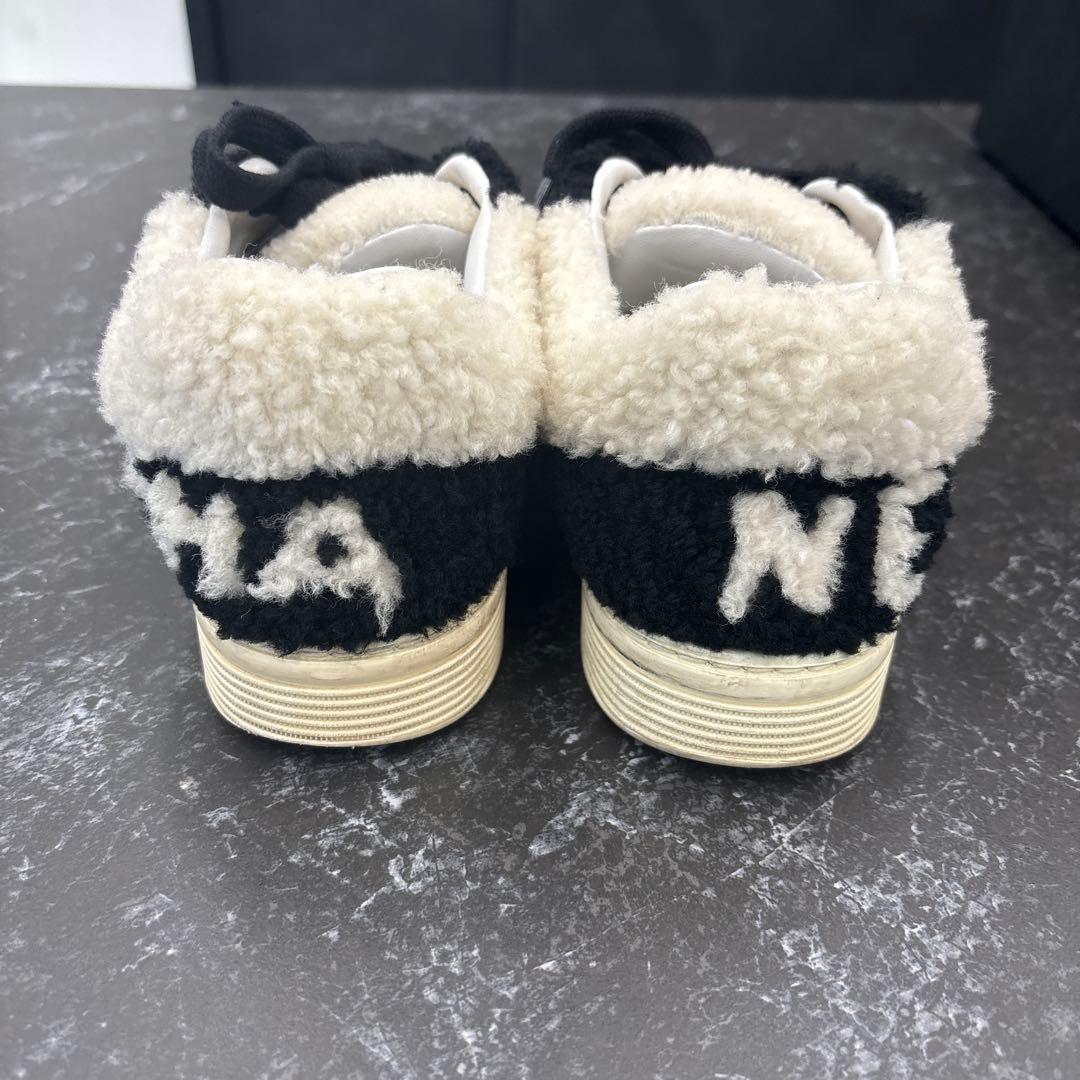CHANELモコモコスニーカー　サイズ37（23.5〜24㎝）
