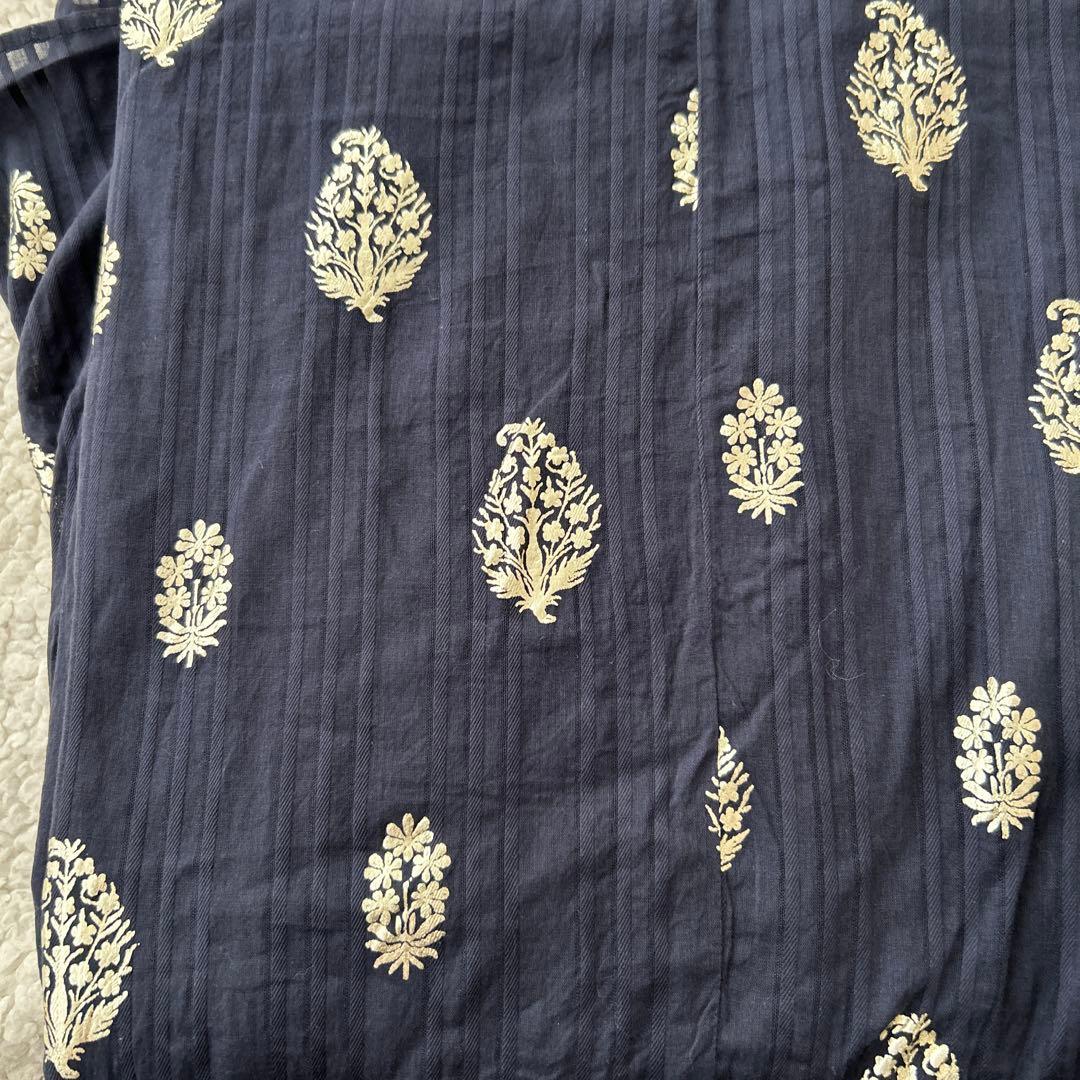 美品ne Quittez pasヌキテパ　箔プリントロングワンピース ネイビーM