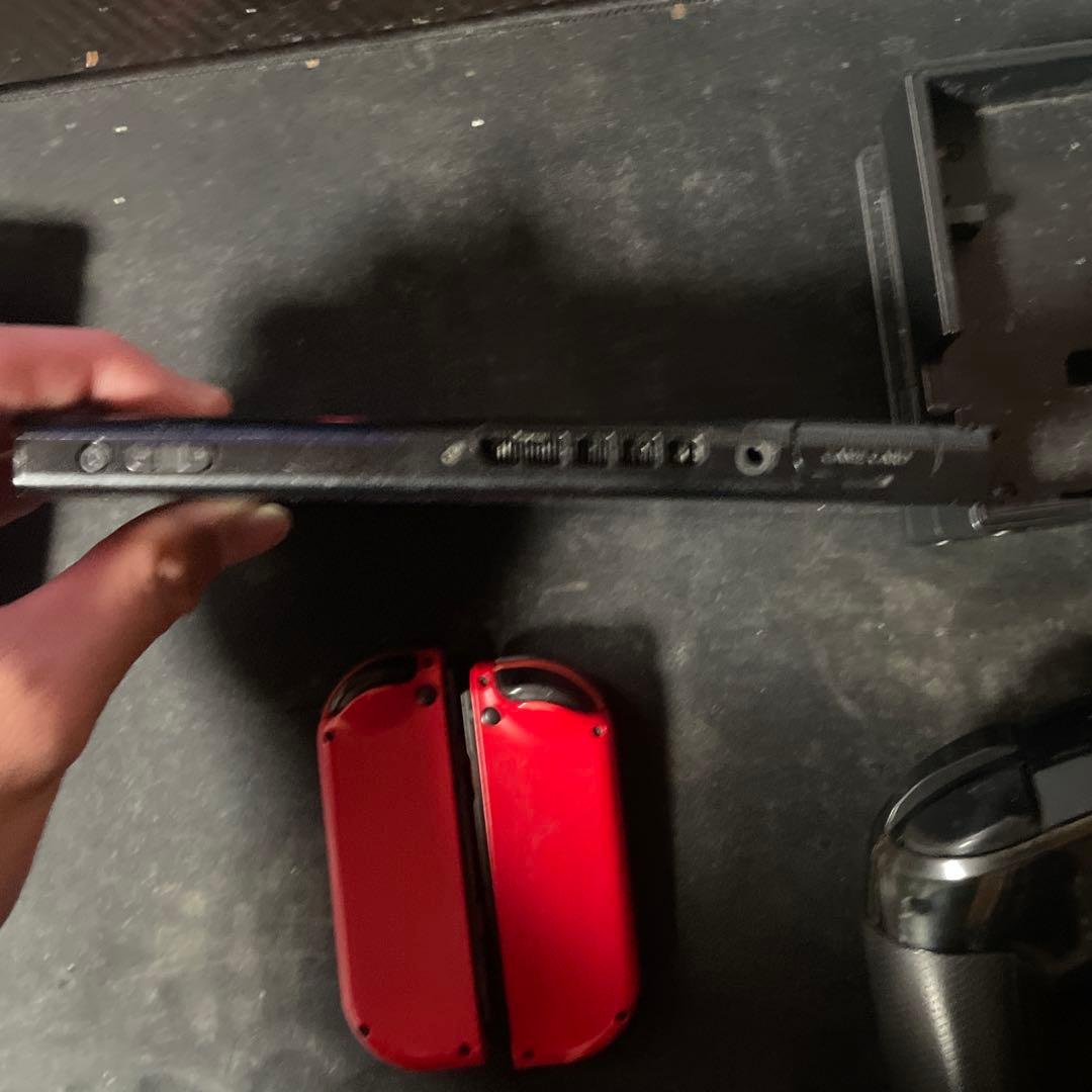 Nintendo Switch 本体 レッド Joy-Con