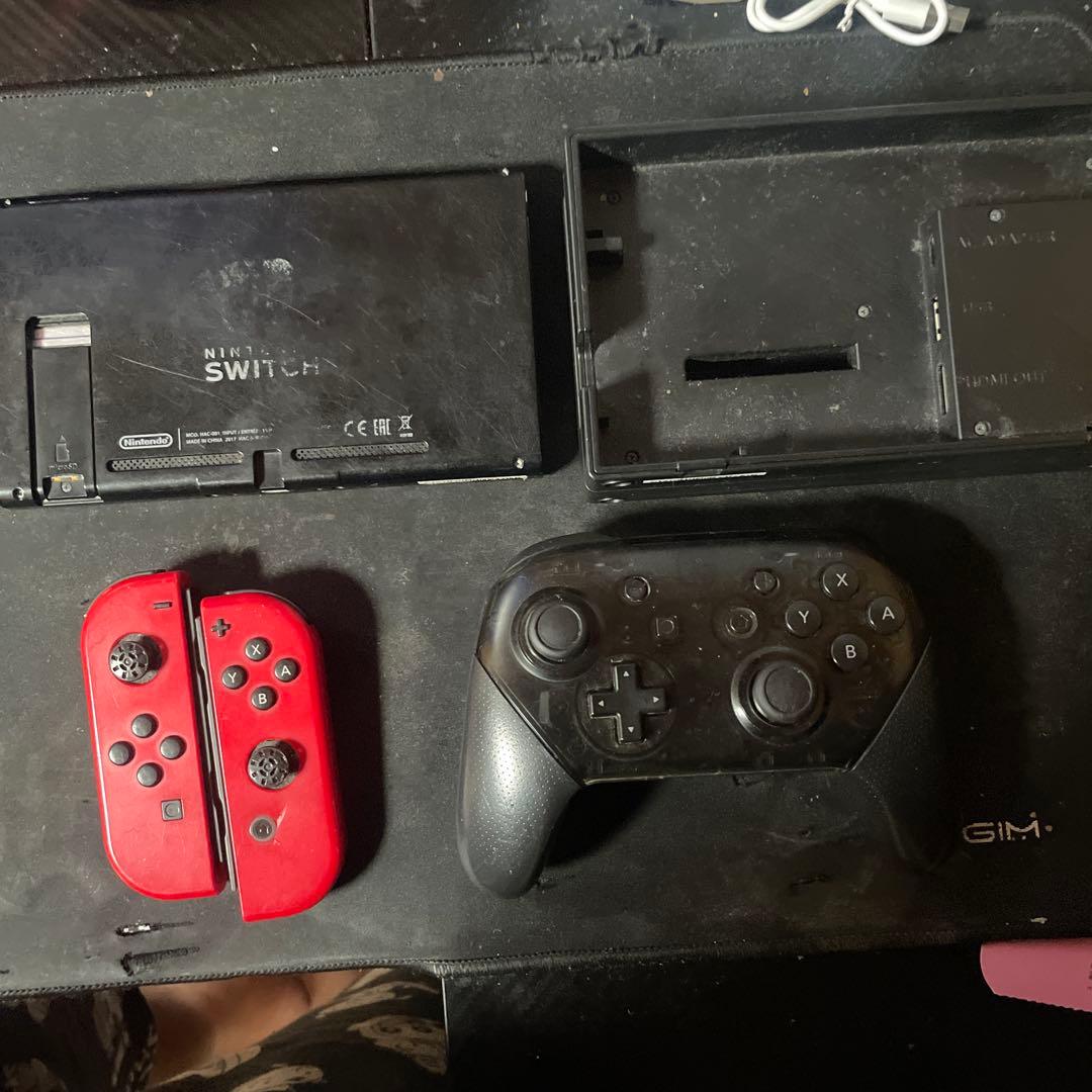 Nintendo Switch 本体 レッド Joy-Con