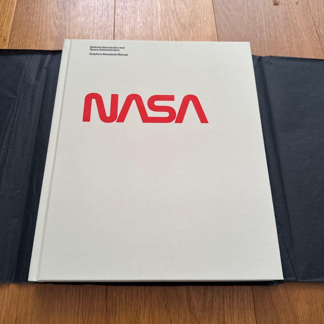 nasa graphics standard グラフィックデザイン　マニュアル