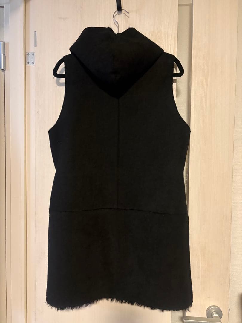 RISLEYリバーシブル フード付き黒ファーベスト