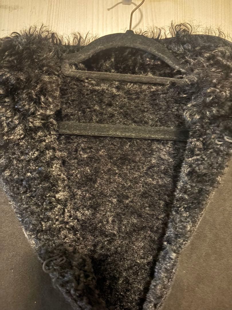 RISLEYリバーシブル フード付き黒ファーベスト