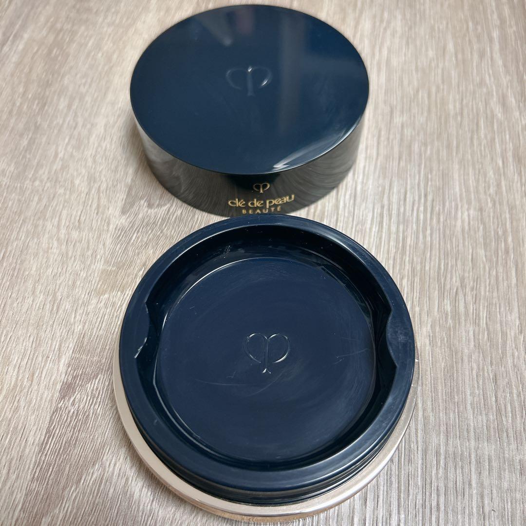 クレドポーボーテ　プードルトランスパラントn ルースパウダー　フェイスパウダ