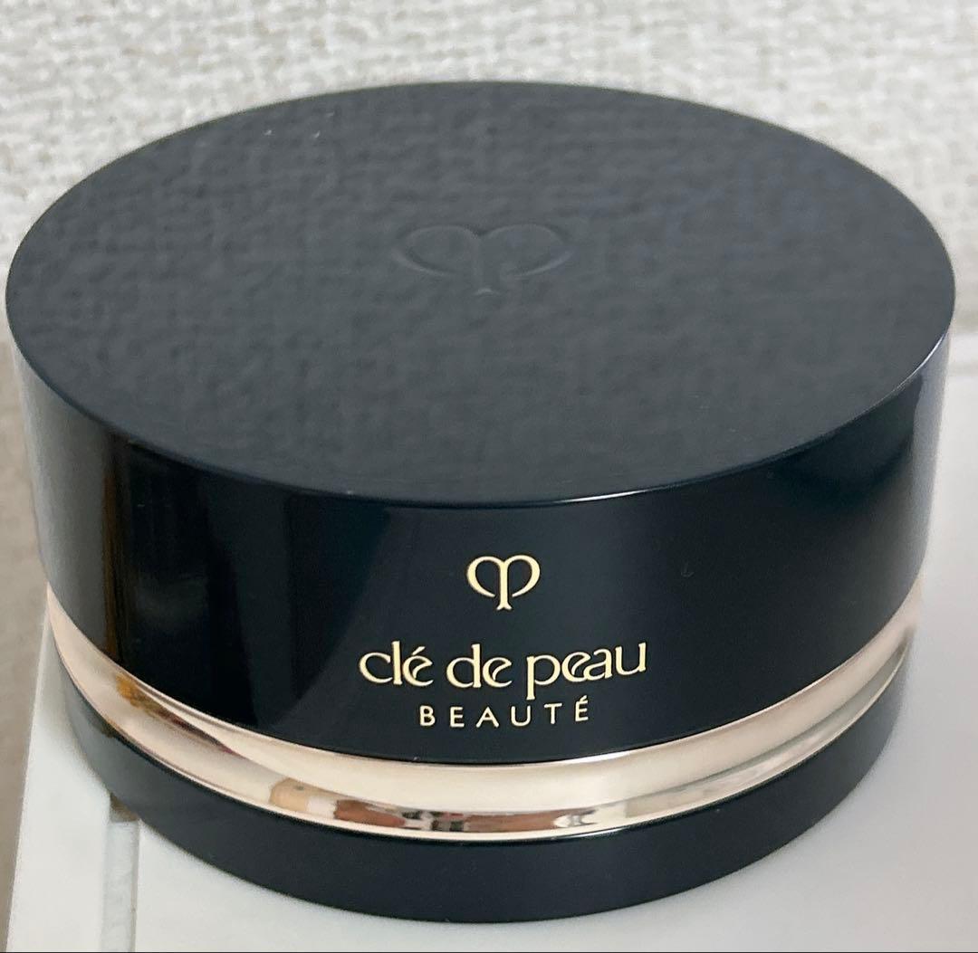 クレドポーボーテ　プードルトランスパラントn ルースパウダー　フェイスパウダ