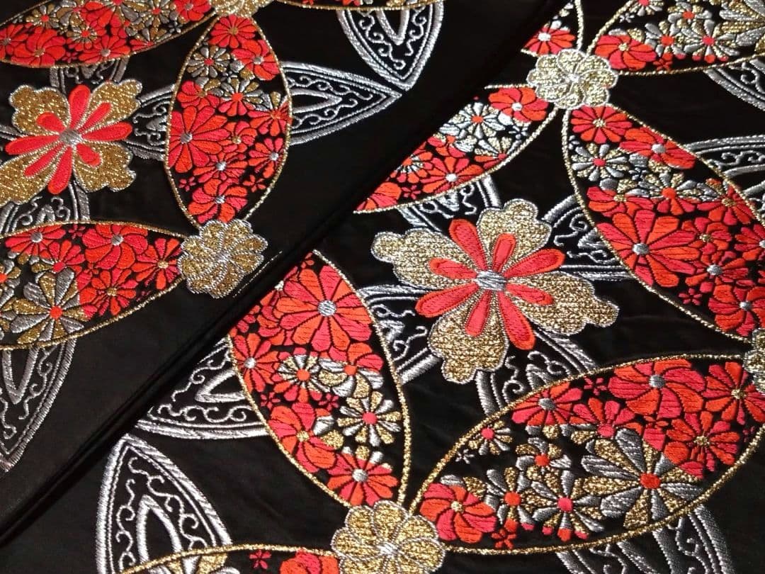 B233■豪華刺繍黒地正絹袋帯10本まとめ売り■着物/振袖/リメイク/バッグ■