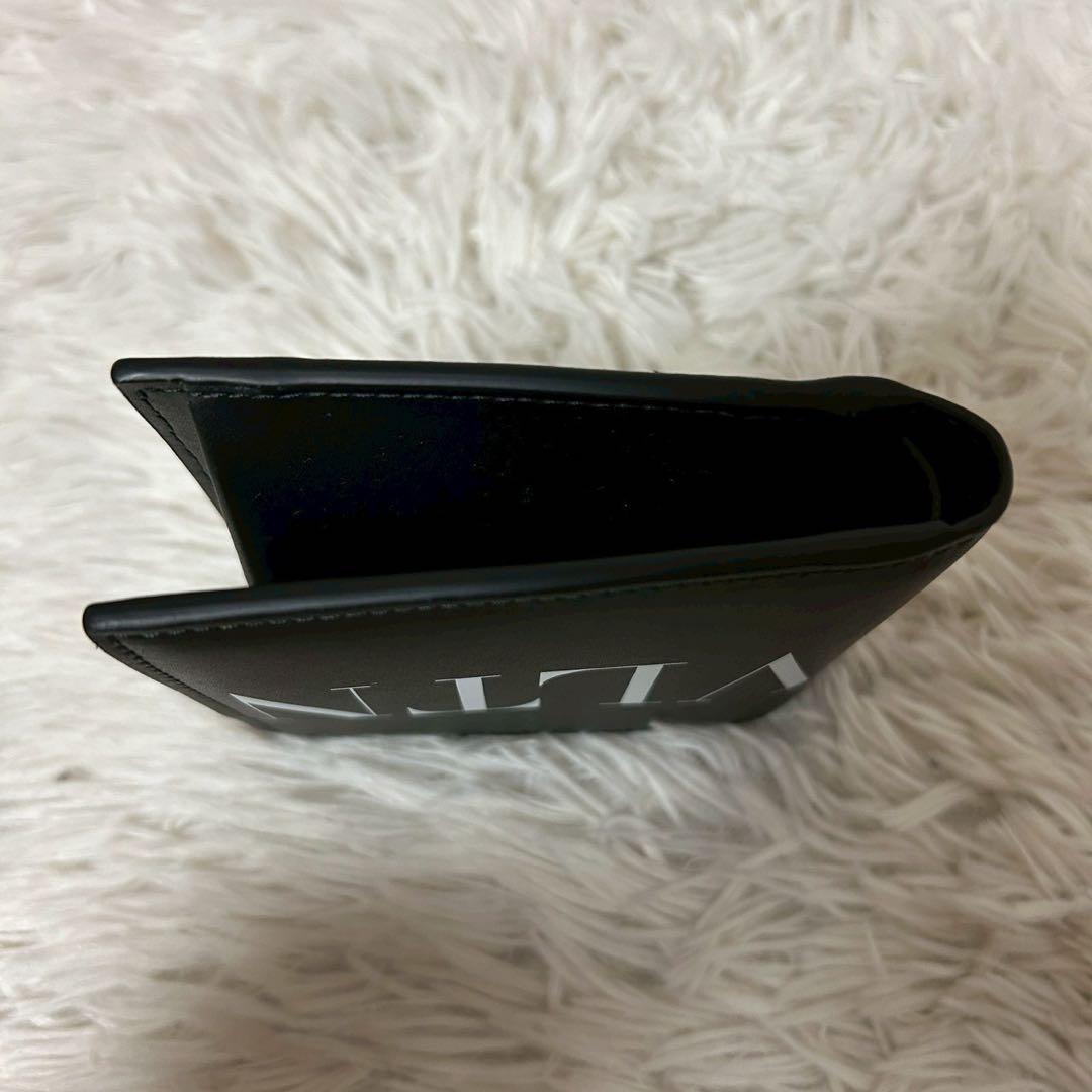 未使用級✨VALENTINO ヴァレンティノ 二つ折財布 ブラック