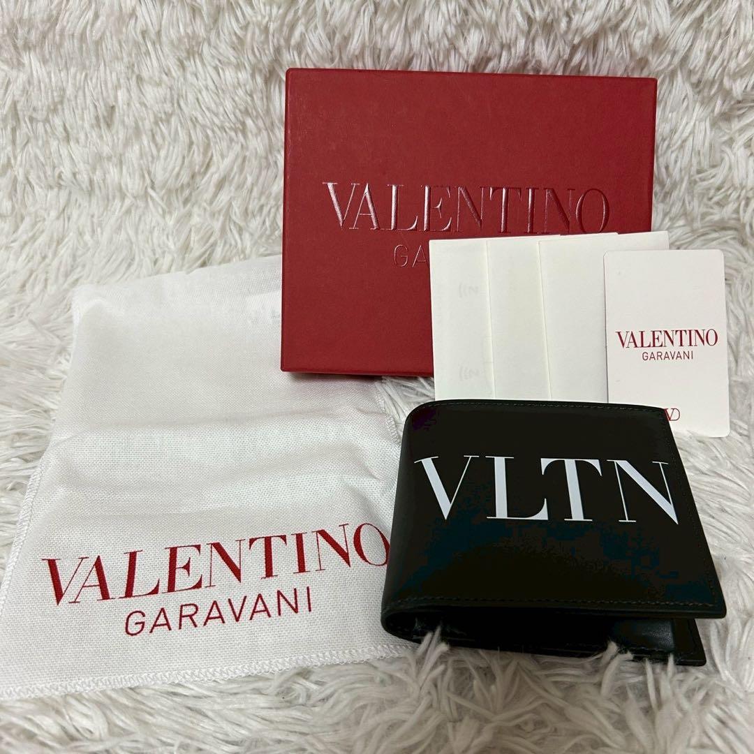 未使用級✨VALENTINO ヴァレンティノ 二つ折財布 ブラック