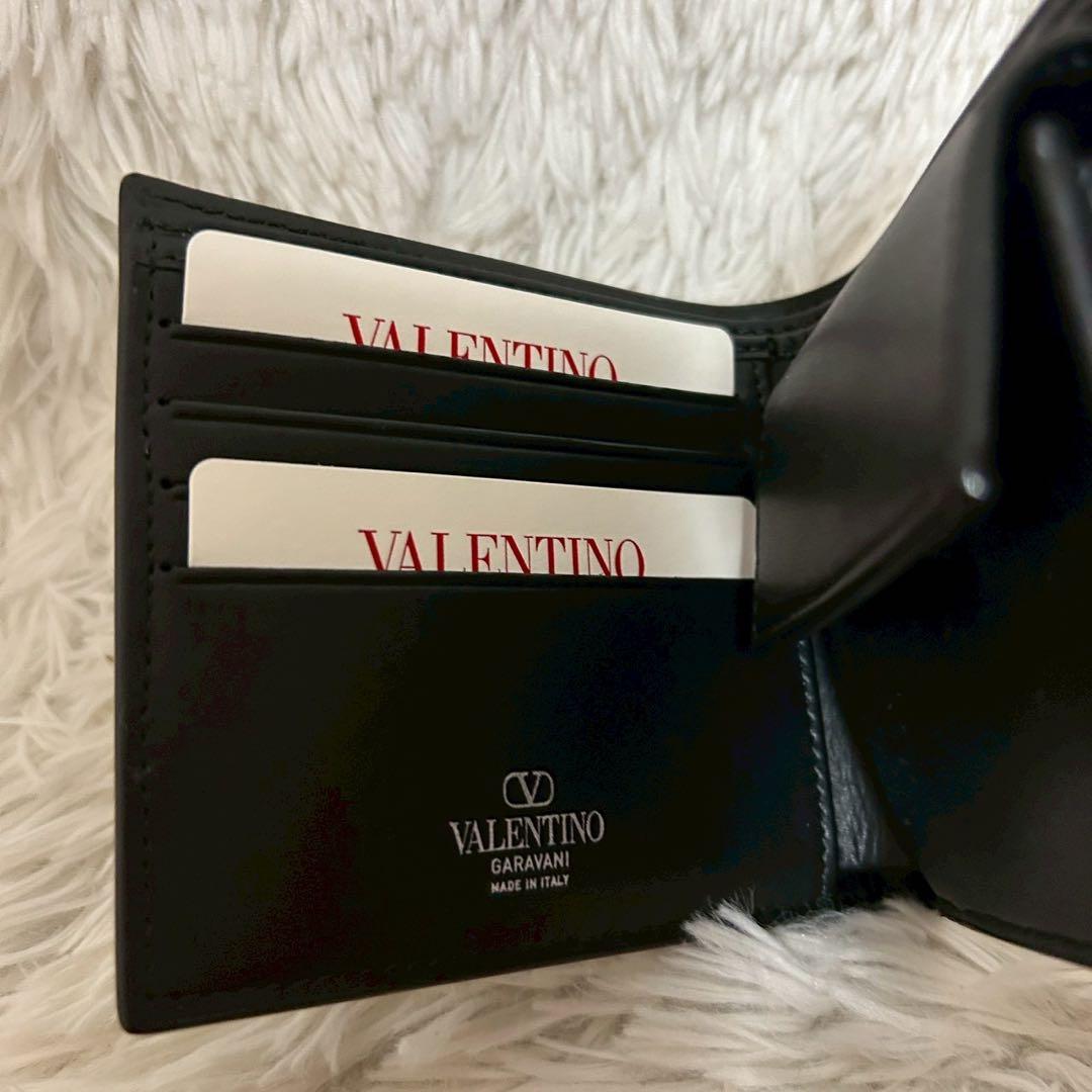 未使用級✨VALENTINO ヴァレンティノ 二つ折財布 ブラック