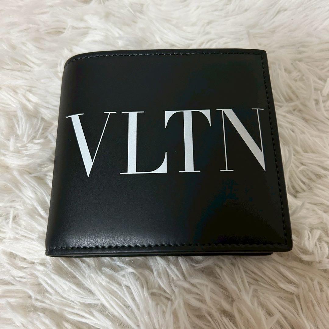 未使用級✨VALENTINO ヴァレンティノ 二つ折財布 ブラック
