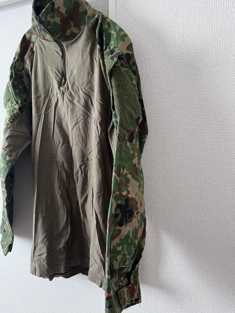 コンバットシャツ