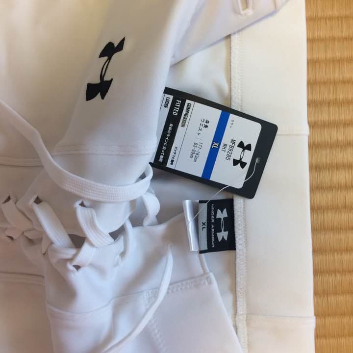 アメフト アンダーアーマー フットボールパンツ