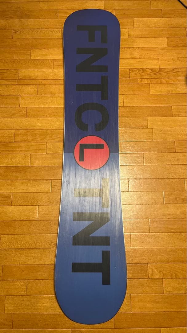 FNTC TNTL 153cm 23-24 モデル スノーボード 板 グラトリ