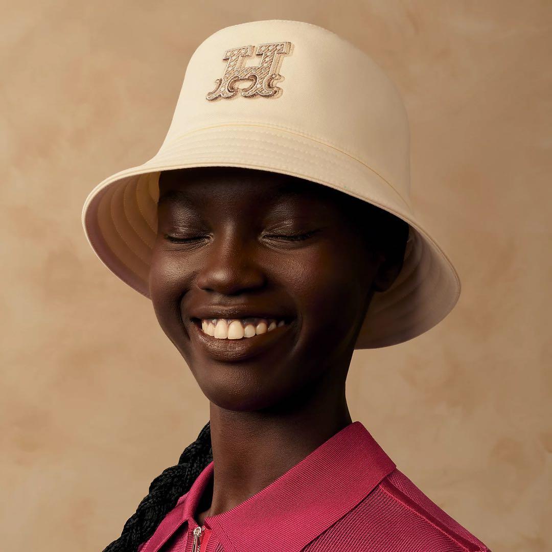 新品未使用　エルメス　 新作　ハット 《ハーパー・Hエレクトリック》