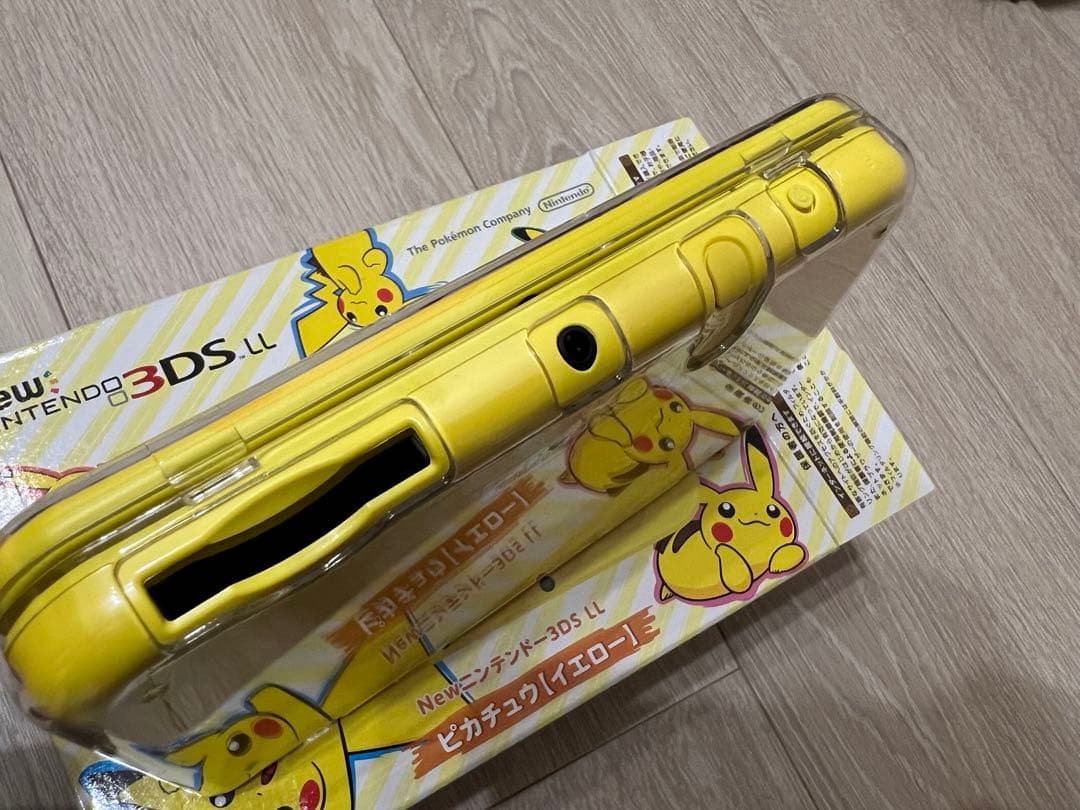 【超美品】Newニンテンドー3DS LL ピカチュウ【イエロー】