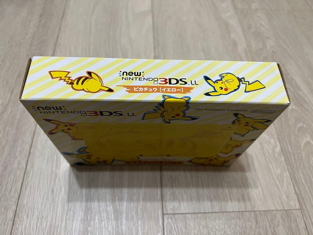 【超美品】Newニンテンドー3DS LL ピカチュウ【イエロー】