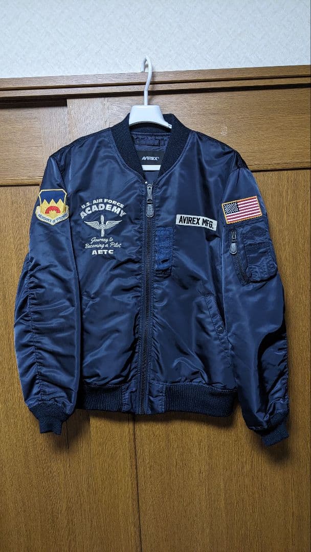⭐️AVIREX MA-1⭐️ フライングカデット ⭐️USED美品⭐️
