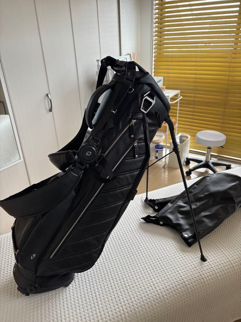 ベゼルキャディバック美品