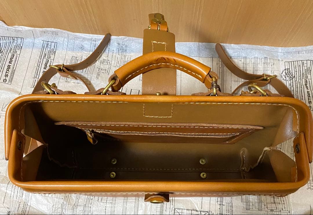 HERZ ソフトダレスバッグ（BJ-68）SH キャメル