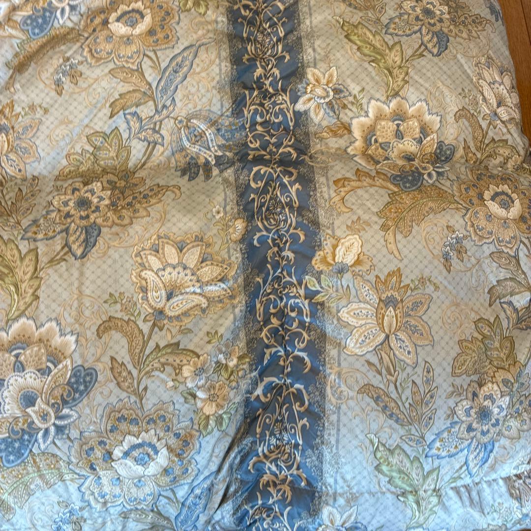 ❶フランスベッド羽毛掛け布団1.４キロ丸洗い大丈夫です