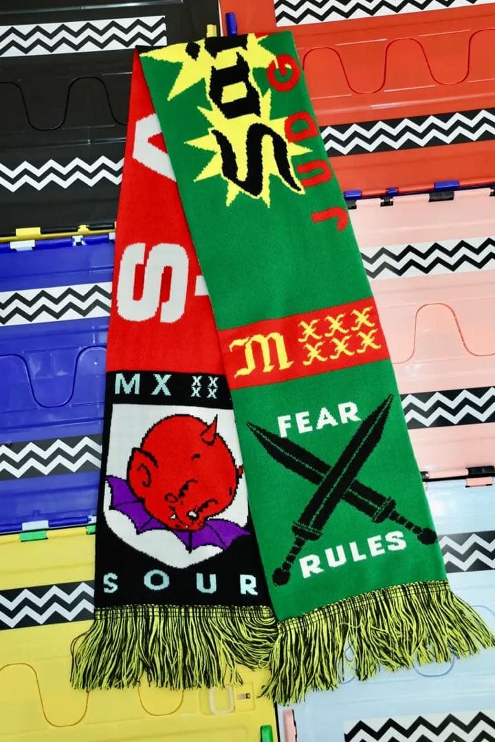 【早い者勝ち】【売り切り価格】セントマイケル　25AW マフラー