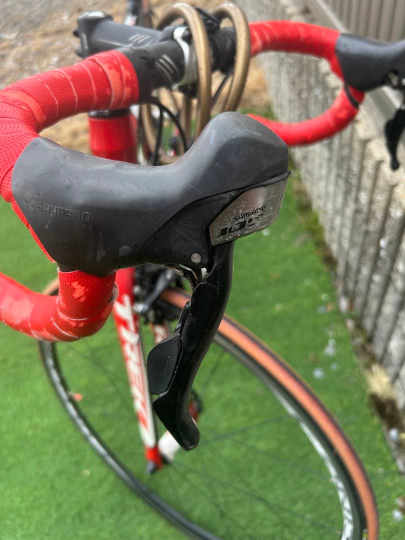2.1 Trek Red/Black ロードバイク 中古