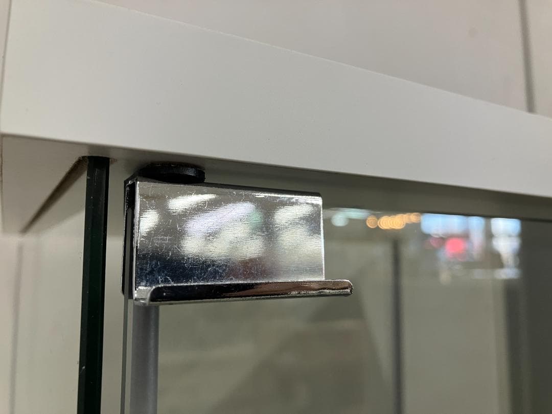 IKEA ガラスショーケース 飾り棚 DETOLF ホワイト