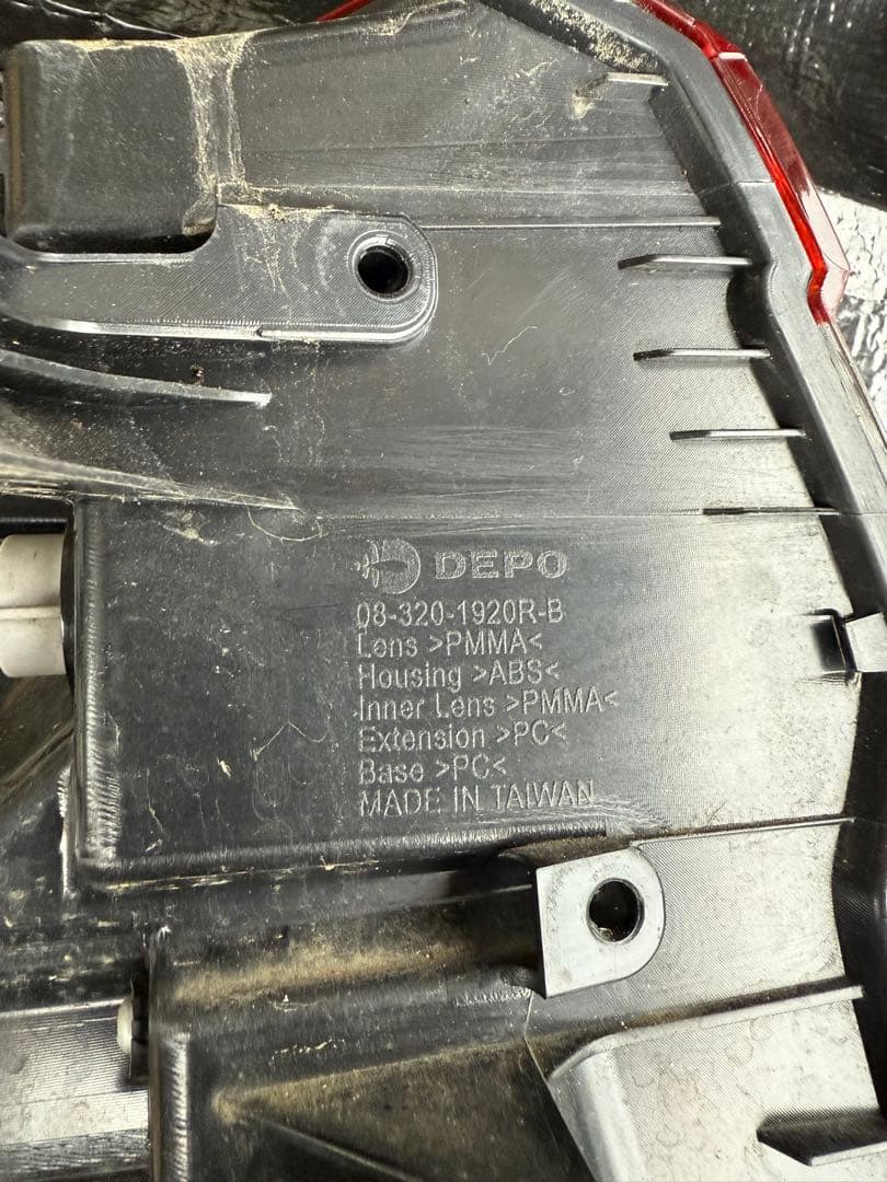 【ポップ】 スバル アウトバック BS9 USテールランプ【ポップ】