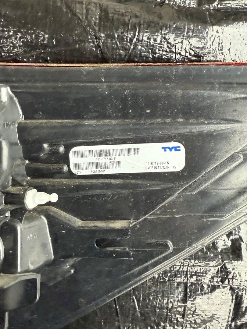 【ポップ】 スバル アウトバック BS9 USテールランプ【ポップ】