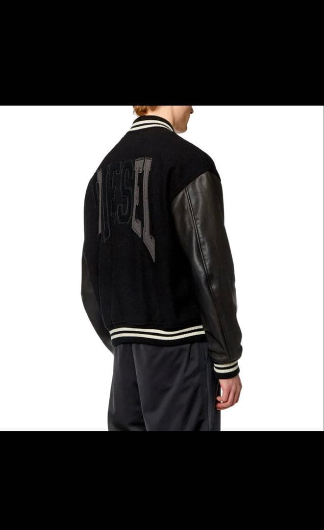 DIESEL スタジャン Black ボンバージャケット値下げ可能