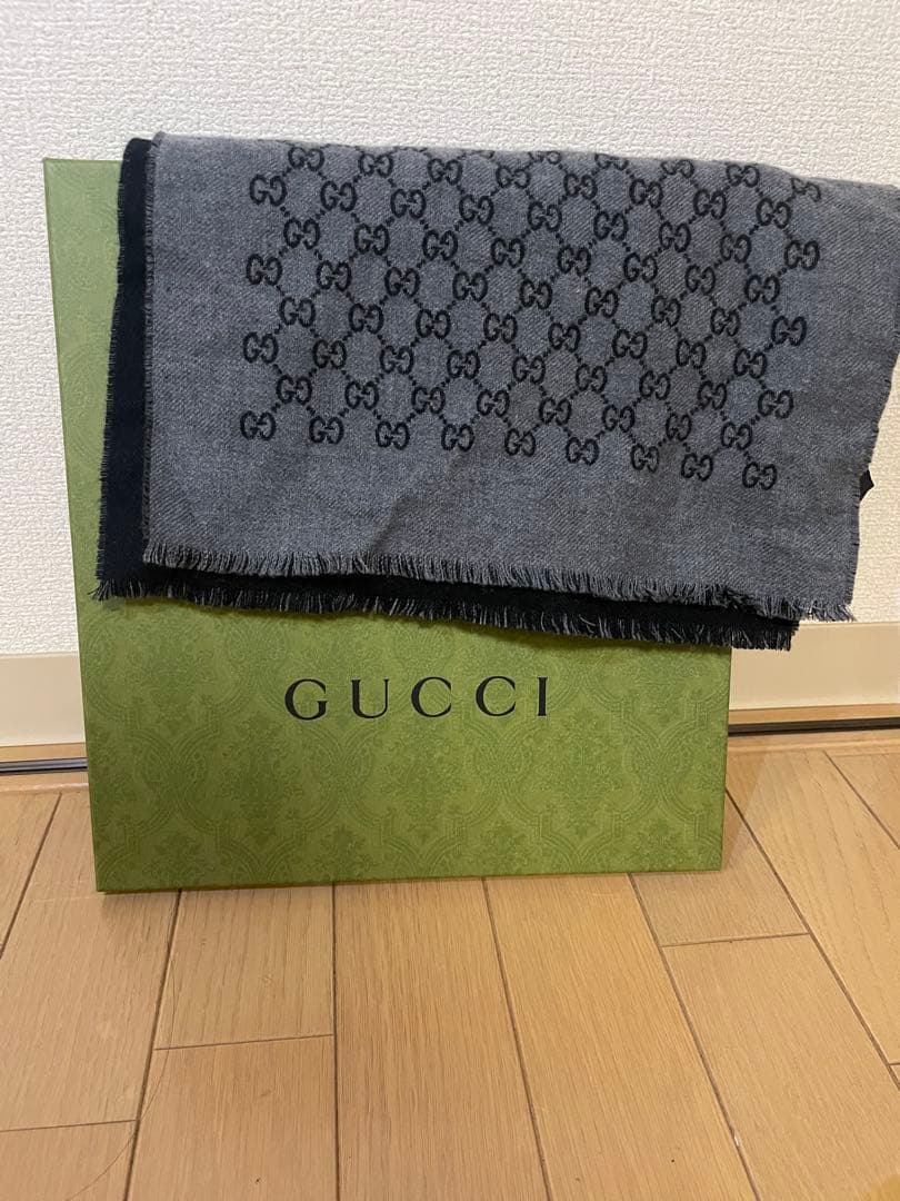 GUCCI GGロゴ マフラー グレー/ブラック
