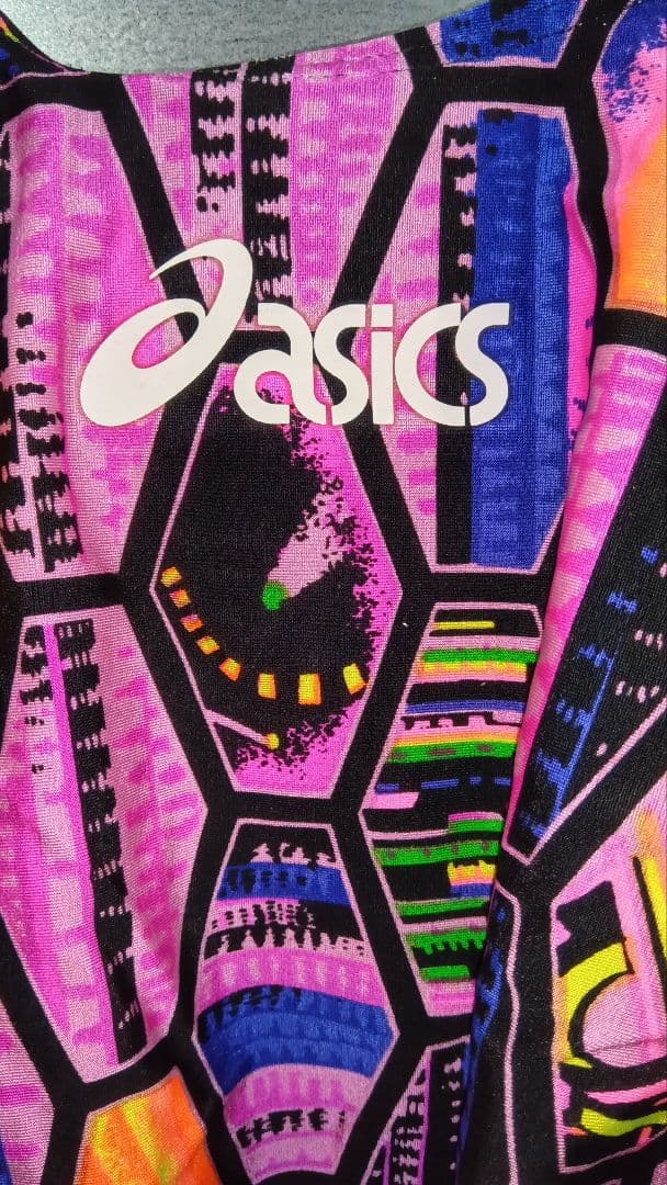asics スイムスーツ 幾何学模様 ピンク　ハイドロcd