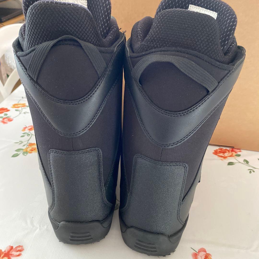 再再値下げ‼️ZUMA女性用スノーボードブーツ BOAシステム　２４.０