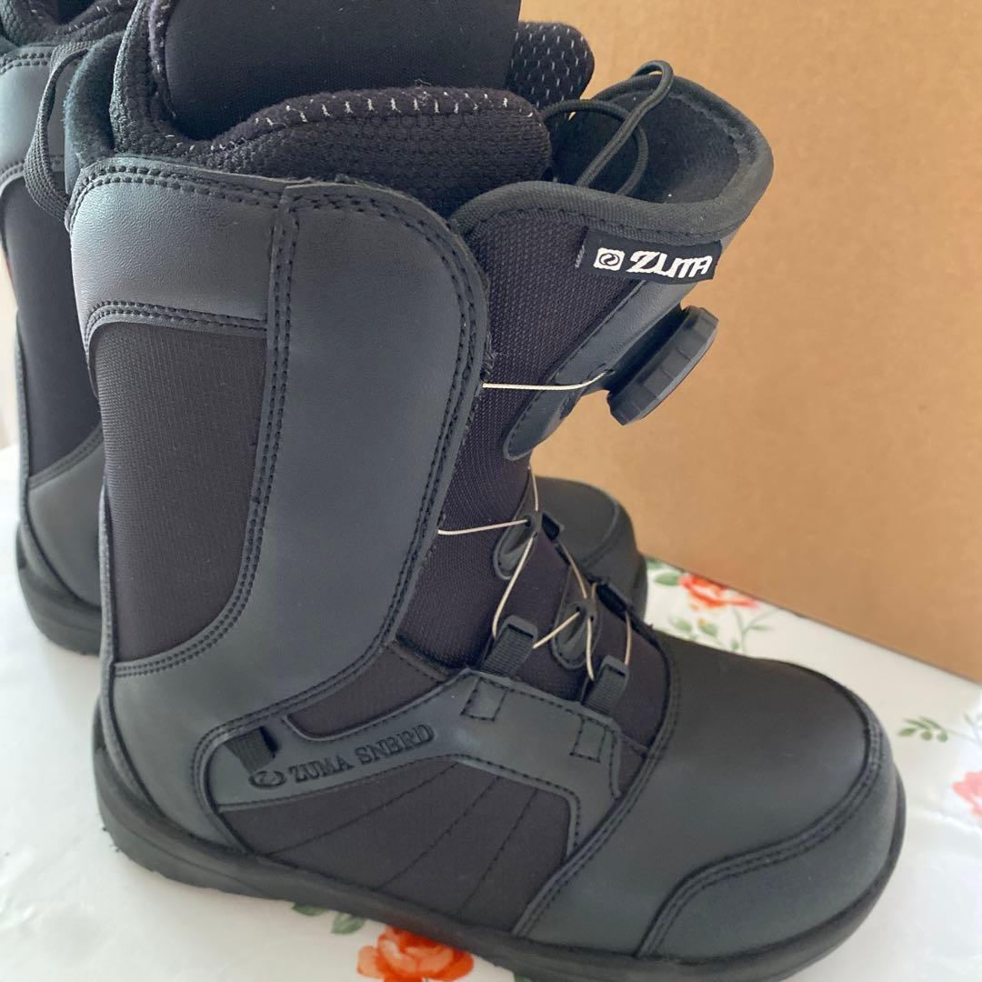 再再値下げ‼️ZUMA女性用スノーボードブーツ BOAシステム　２４.０