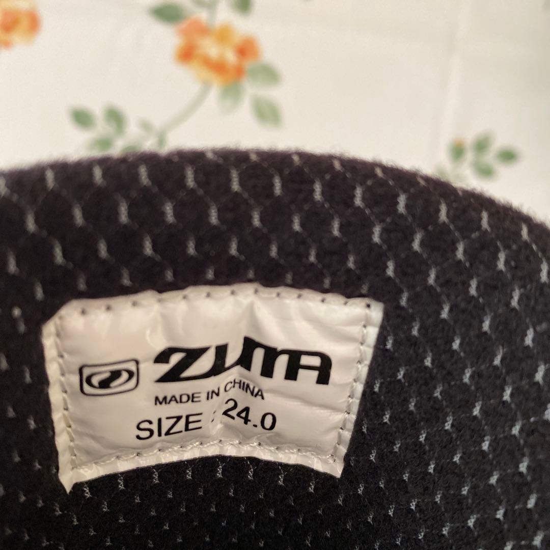 再再値下げ‼️ZUMA女性用スノーボードブーツ BOAシステム　２４.０