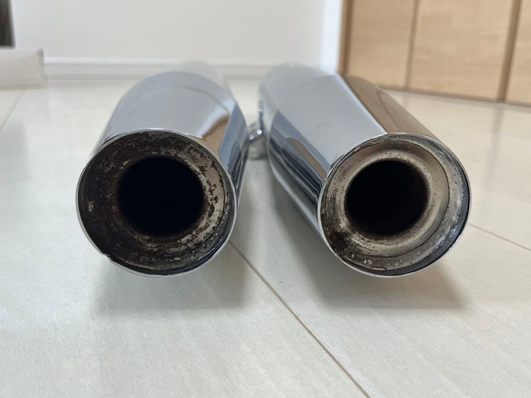 美品　ハーレーダビッドソン　FLDE FLHC ソフテイルマフラー　送料込