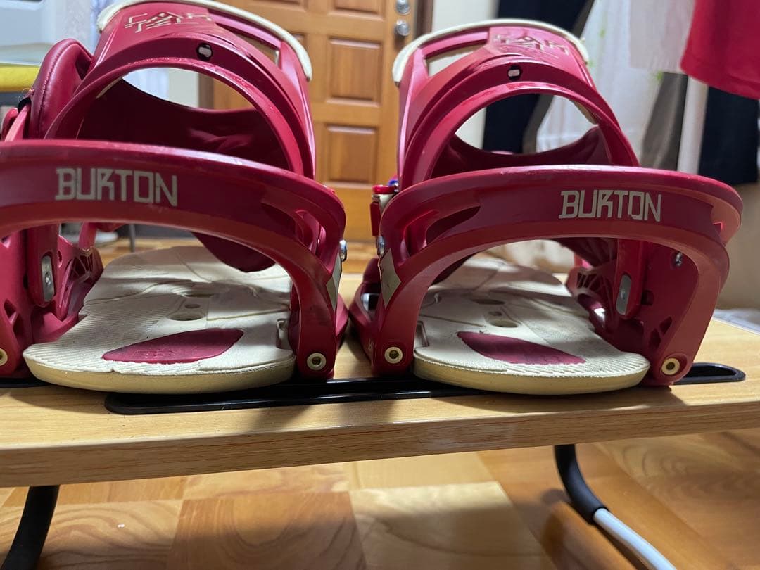 Burton CARTEL est レッド スノーボードビンディング