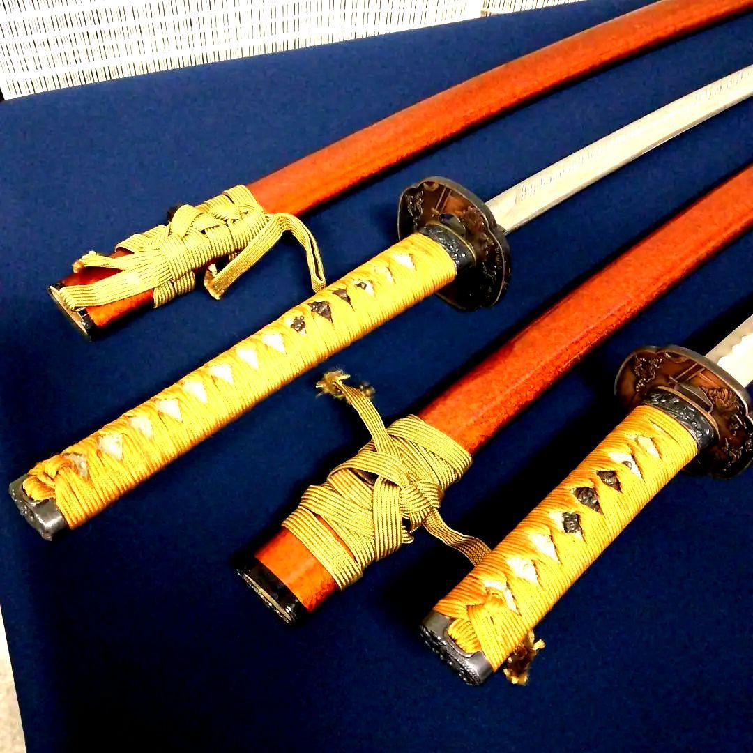 ☆期間限定特価！【模造刀大/小ペア美品】