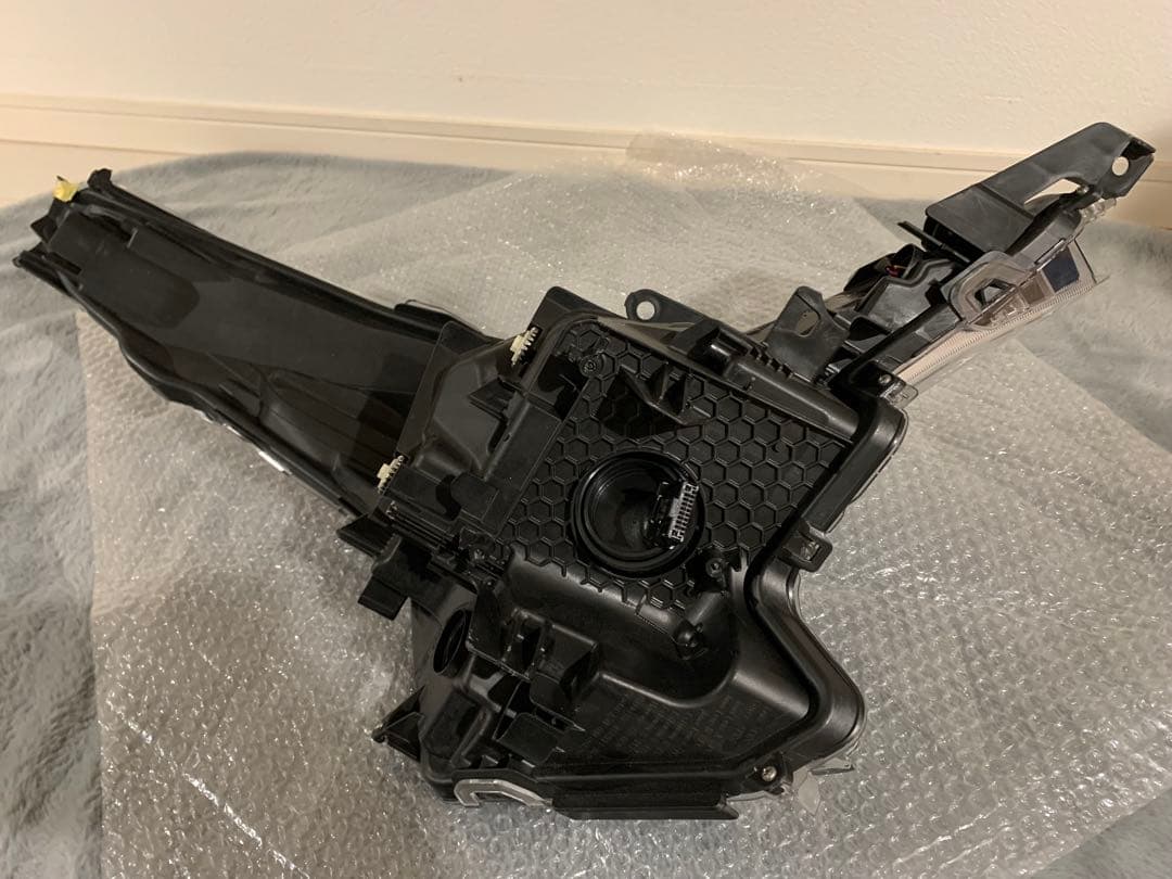 トヨタ 50系プリウス 前期 純正 LED 左 L 助手席側 ヘッドライト