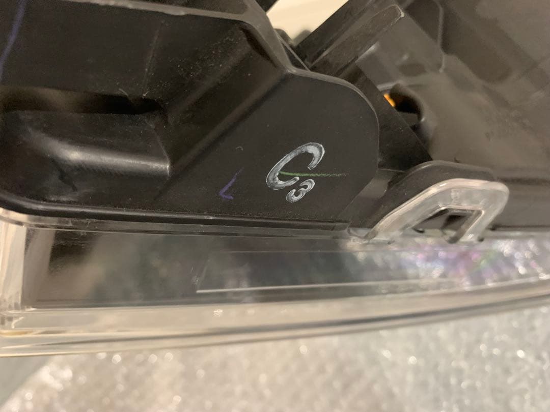 トヨタ 50系プリウス 前期 純正 LED 左 L 助手席側 ヘッドライト